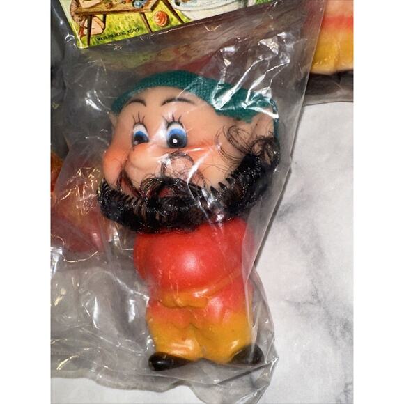 NEW Vintage 4 Plastic Elf Gnome Dwarves Ornaments 1960s 3" Squish Toys Hong Kong - Picture 6 of 8